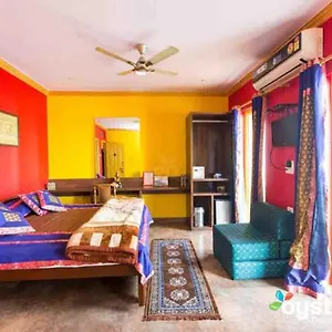 ganpati-guest-house-varanasi.hotels-varanasi.com/
